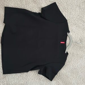 Spanx Ponte crewneck vented back tee- black